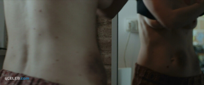 6. Roser Cami nude – The Fear (2013)