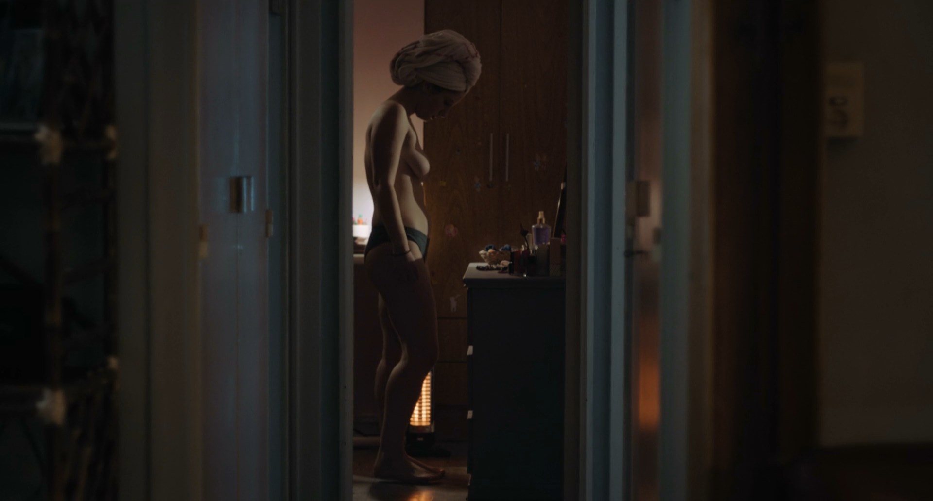 Mora Arenillas appears nude in the drama <b>film</b> “Invisible”, released in 2017...