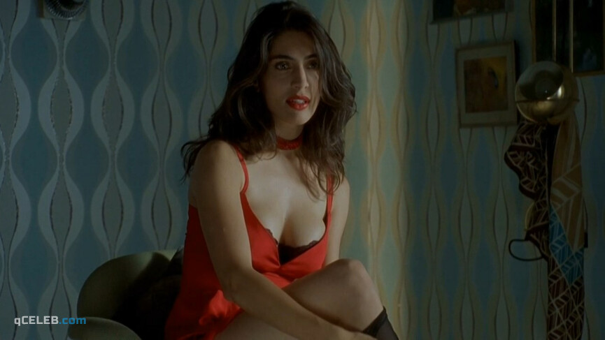 8. Caterina Murino sexy – L'amour aux trousses (2005)