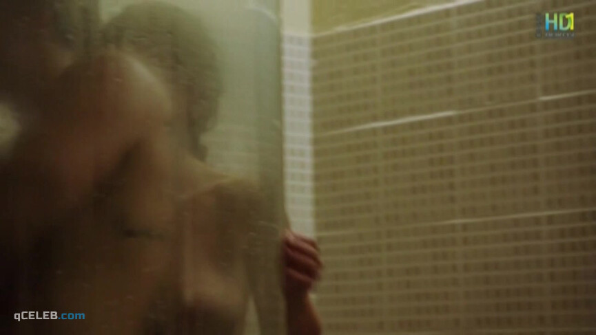 2. Melissa Drigeard nude – Mafiosa s04e02 (2012)