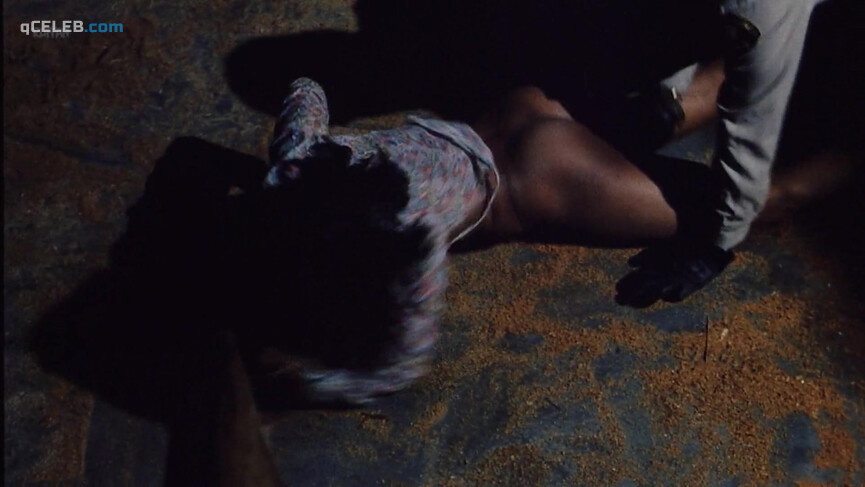 5. Jeannie Bell nude, Lola Falana nude – The Klansman (1974)