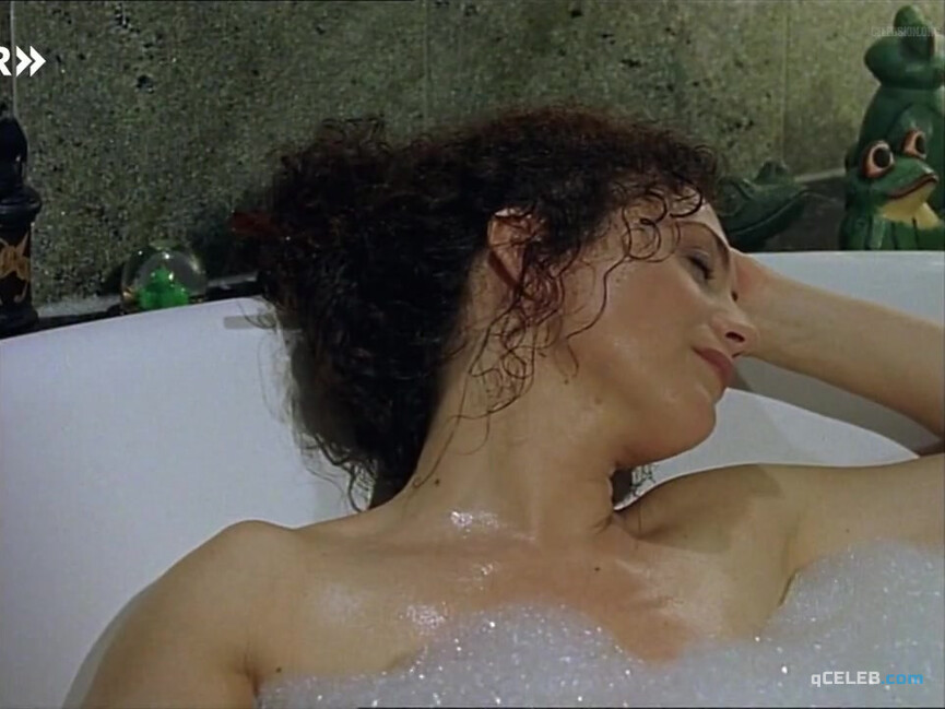 4. Barbara Wussow sexy – Das Geheimnis des Rosengartens (1999)