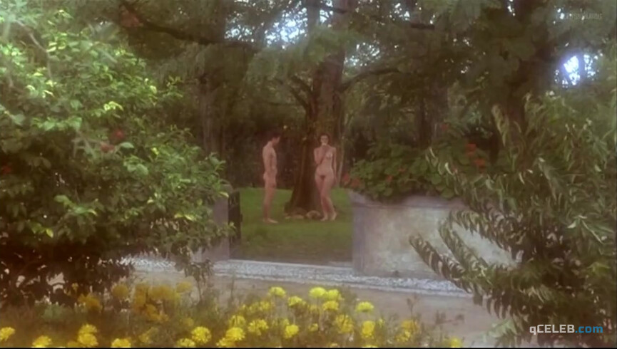 2. Leonor Silveira nude – The Divine Comedy (1991)