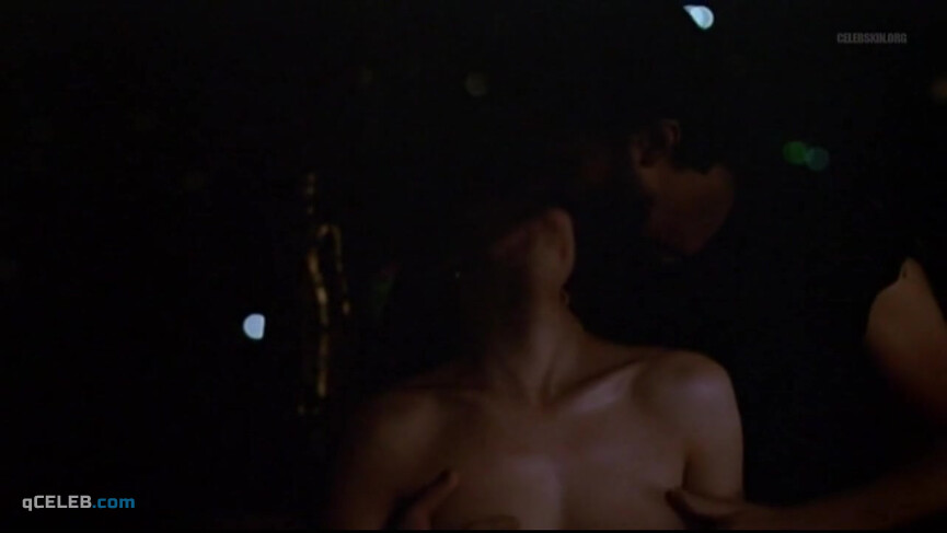 3. Carole Bouquet nude – Spécial police (1985)