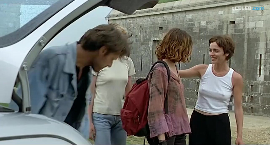 8. Alexia Stresi nude, Lou Doillon nude, Elise Perrier nude – Too Much (Little) Love (1998)