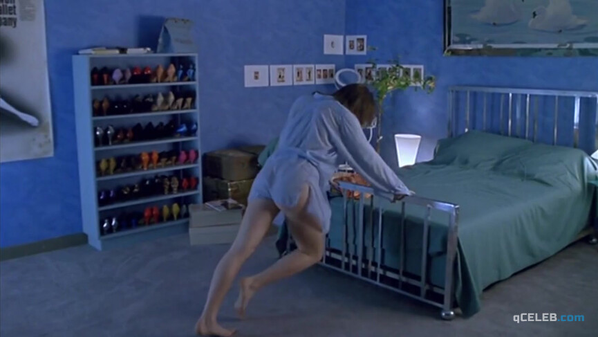 17. Tonya Kinzinger nude – Dancing Machine (1990)