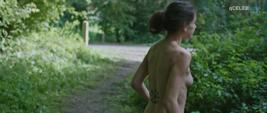 8. Malya Roman nude, Anne-Elisabeth Blateau nude – Nude s01e09 (2018)