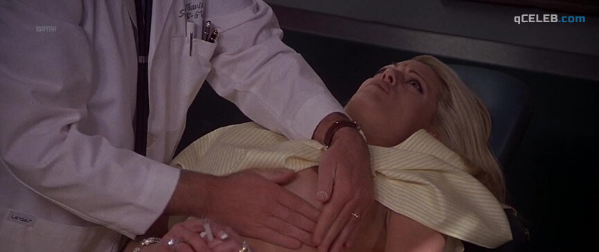 3. Holly Pelham nude – Dr. T & the Women (2000)