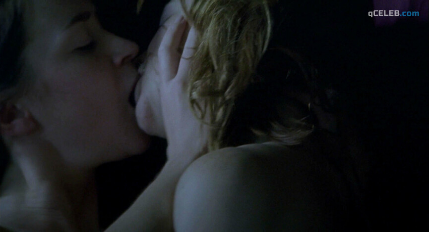 2. Emily Blunt nude, Natalie Press nude – My Summer of Love (2004)
