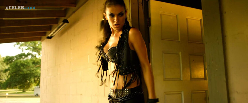 1. Serinda Swan sexy, Zoe Bell nude, Agnes Bruckner sexy – The Baytown Outlaws (2012)