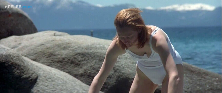 2. Tilda Swinton sexy – The Deep End (2001)