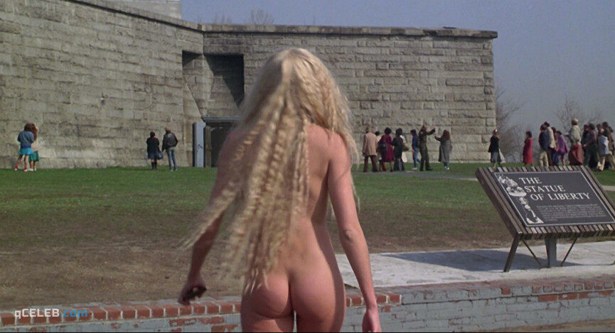 1. Daryl Hannah nude – Splash (1984)