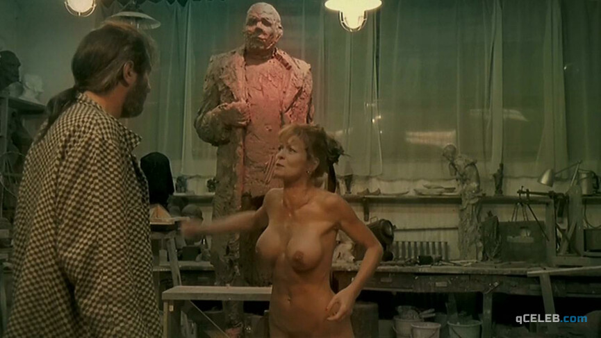 1. Vilma Seidlova nude, Hana Seidlova nude – Pupendo (2003)