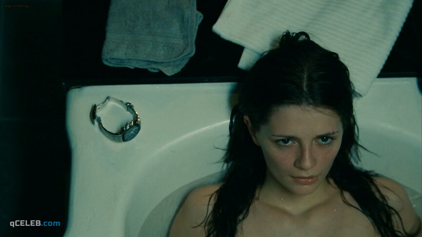 3. Mischa Barton sexy – Walled In (2009)