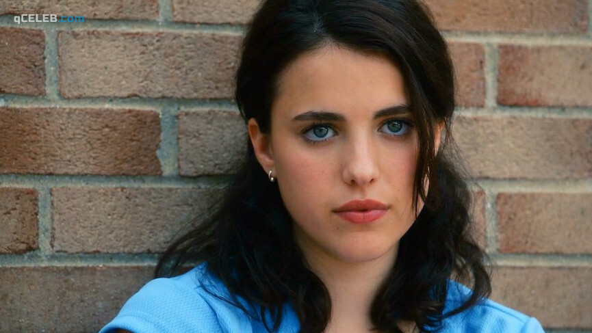 2. Margaret Qualley sexy – The Leftovers s01e01 (2014)