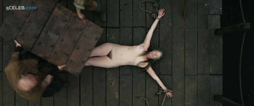 1. Sian Webber nude – Gunpowder s01e01 (2017)