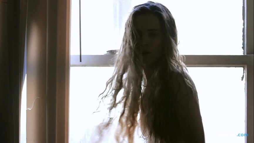 3. Brit Marling sexy – Sound of My Voice (2011)