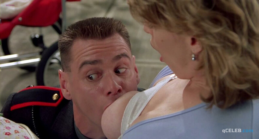 1. Shannon Whirry sexy – Me, Myself & Irene (2000)