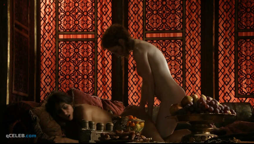 2. Esme Bianco nude, Sahara Knite nude – Game of Thrones s01e07 (2011)