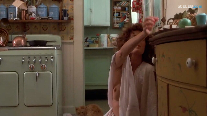 1. Susan Sarandon nude, Jenny Robertson sexy – Bull Durham (1988)
