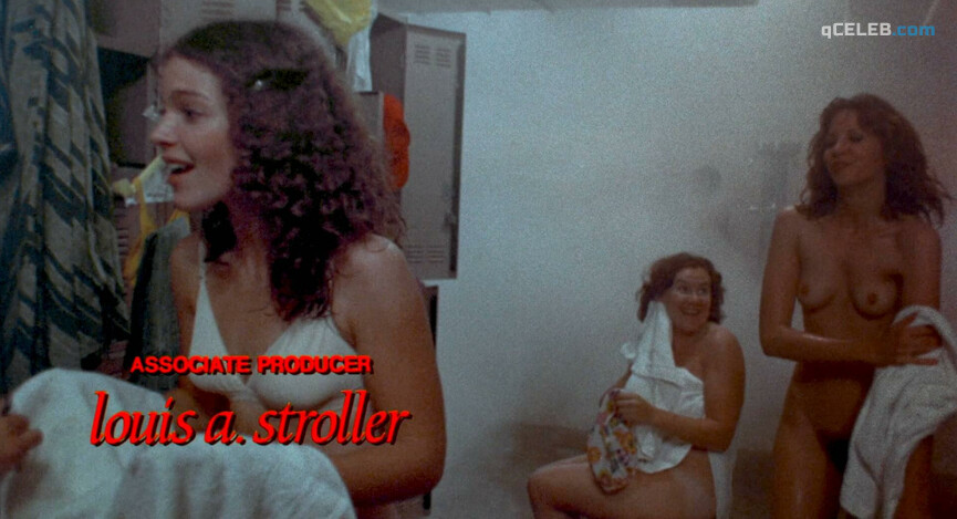 1. Sissy Spacek nude, Nancy Allen nude, Amy Irving nude, Cindy Daly nude – Carrie (1976)