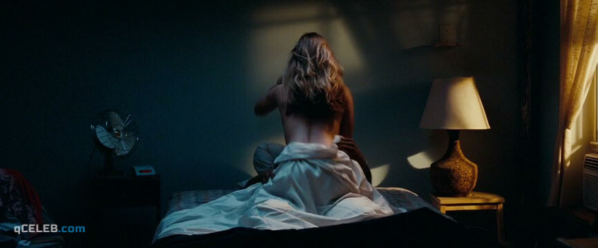 2. Juliet Tondowski nude, Alicja Bachleda nude – The Girl Is in Trouble (2015)