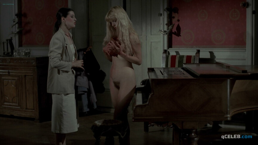 2. Françoise Blanchard nude, Patricia Besnard-Rousseau nude – The Living Dead Girl (1982)