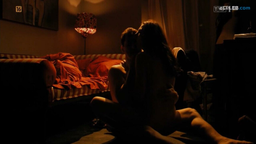 3. Karolina Gorczyca nude – The Swing (2009)