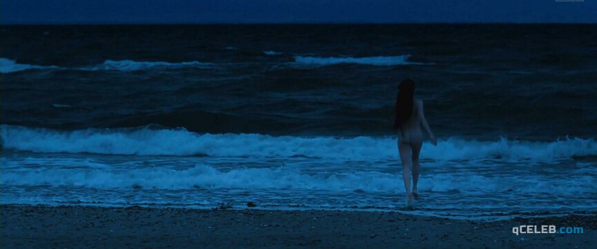3. Franziska Wulf nude, Jana Pallaske nude – 12 Paces without a Head (2009)