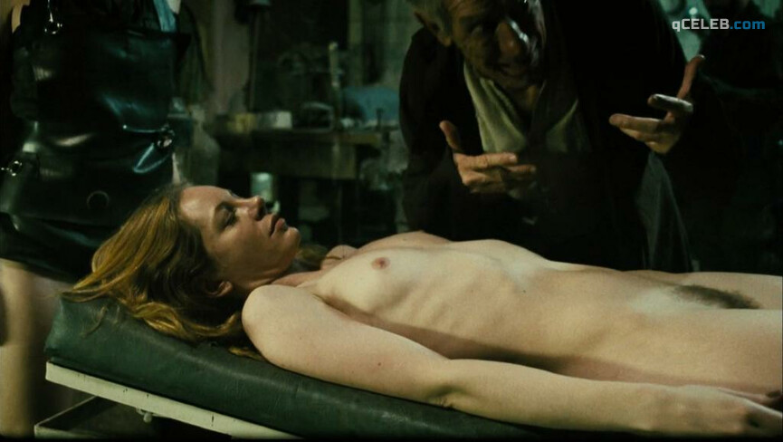 1. Cleo De Paris nude, Nara Sakare nude, Thais Simi nude – Embodiment of Evil (2008)