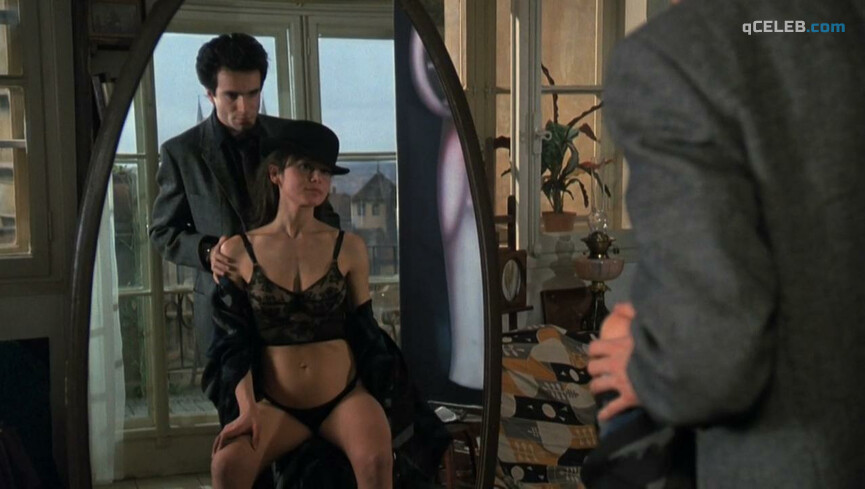 2. Lena Olin nude, Juliette Binoche nude – The Unbearable Lightness of Being (1988)