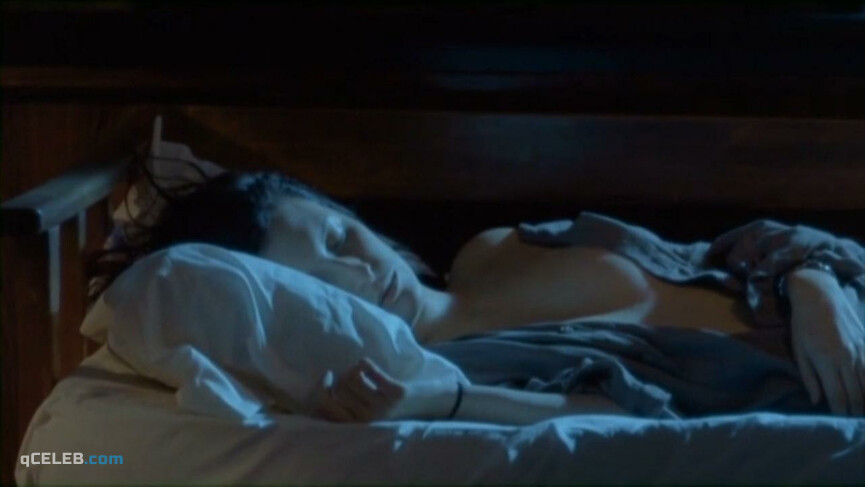 2. Antonella Costa nude – Epitaphs s02e09 (2009)