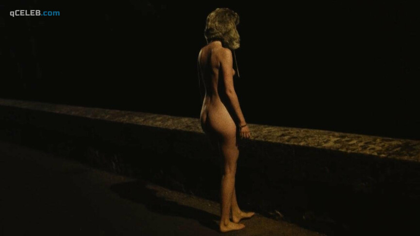 3. Stefanie van Leersum nude – Sevilla (2012)