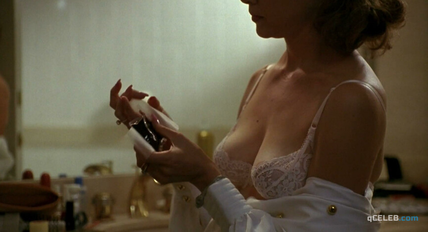 2. Annette Bening nude – The Grifters (1990)