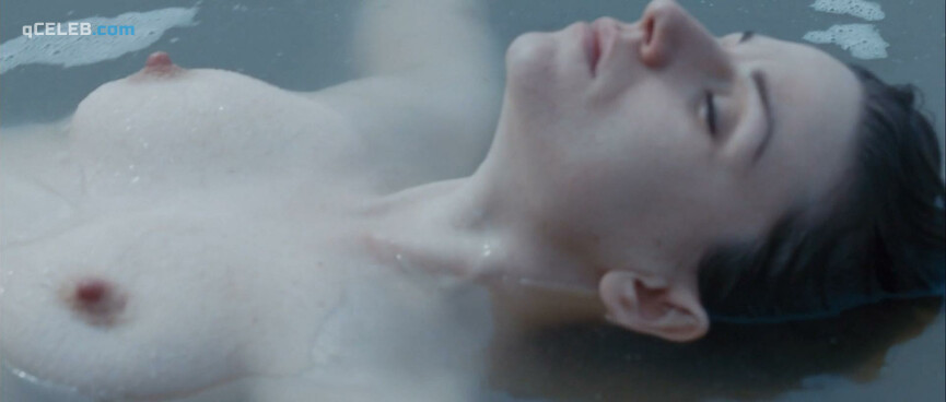 1. Shian Denovan nude – Siren (2014)