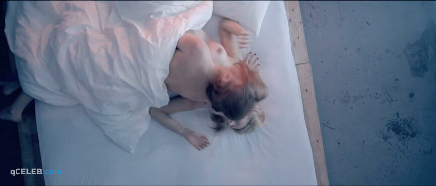 2. Agnieszka Zulewska nude, Matylda Paszczenko nude – Kiss of the Damned (2012)