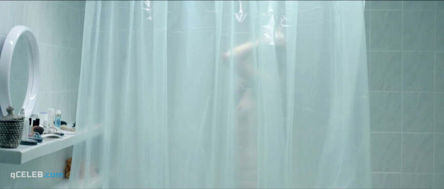 3. Agnieszka Zulewska nude, Matylda Paszczenko nude – Kiss of the Damned (2012)