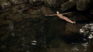 Antonia Morais nude, Mariah Rocha nude, Alessandra Negrini nude – Lúcia McCartney s01e06 (2016)