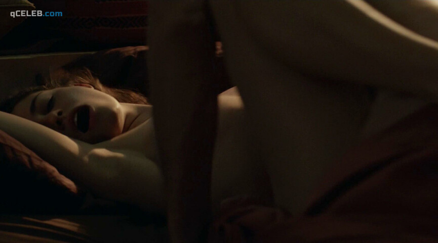1. Emmy Rossum nude, Kate Morgan Chadwick nude – Shameless s05e12 (2015)