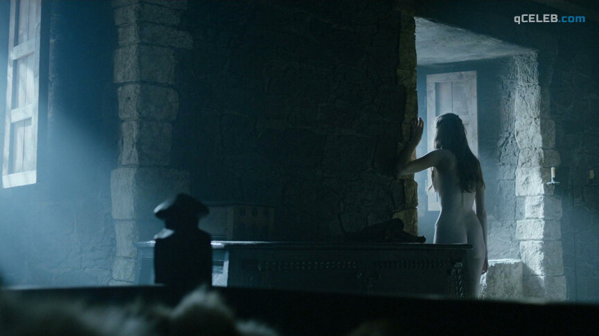 3. Charlotte Hope nude – Game of Thrones s05e05 (2015)