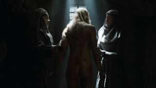 Lena Headey sexy – Game of Thrones s05e10 (2015)