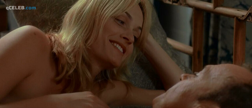 3. Amber Valletta nude – The Last Time (2006)