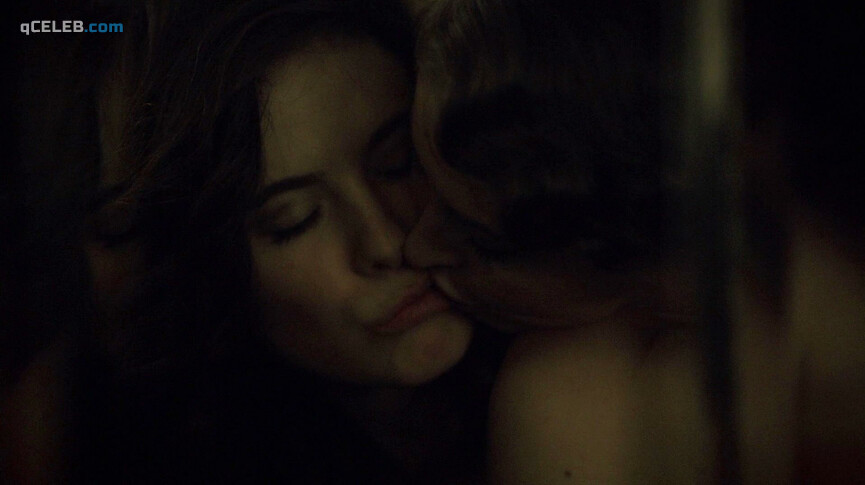 3. Katharine Isabelle sexy, Caroline Dhavernas sexy – Hannibal s03e06 (2015)
