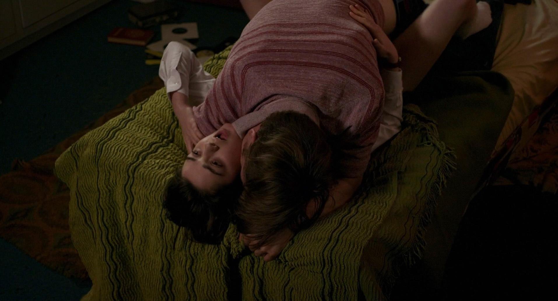 Maisie williams nude the falling