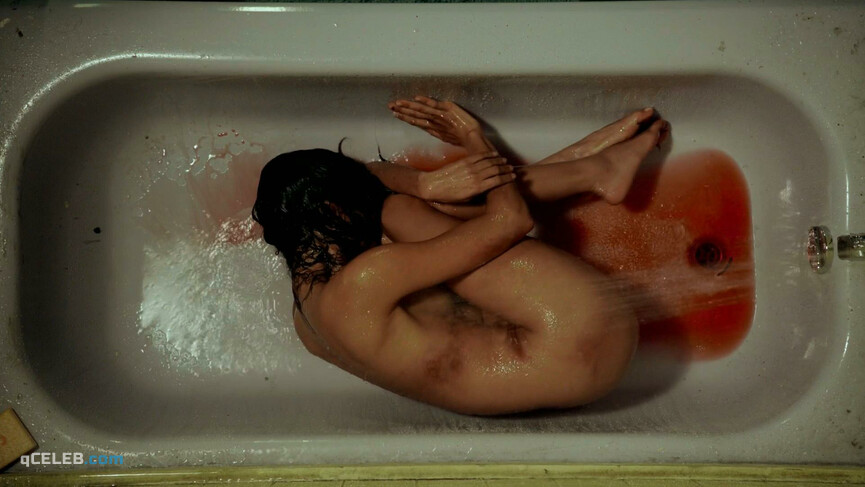 2. Thandie Newton nude – Rogue s01e08-10 (2013)