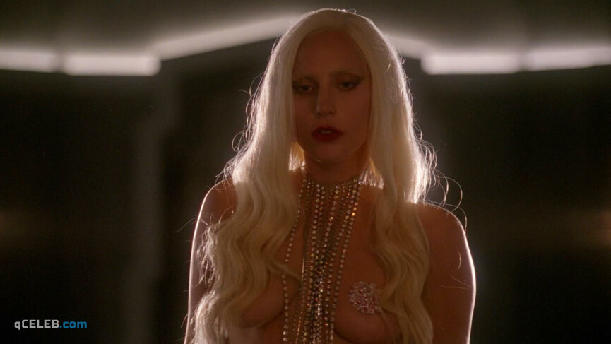 1. Lady Gaga sexy, Chasty Ballesteros sexy – American Horror Story s05e01 (2015)