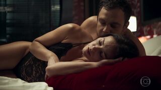 Paolla Oliveira sexy – A Dona do Pedaco s01e36 (2019)