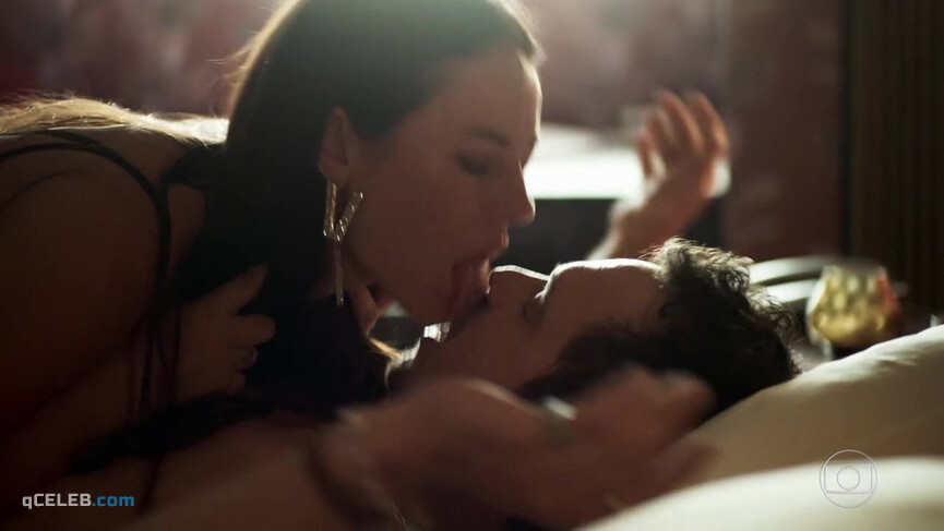 12. Agatha Moreira sexy – A Dona do Pedaço s01e37 (2019)