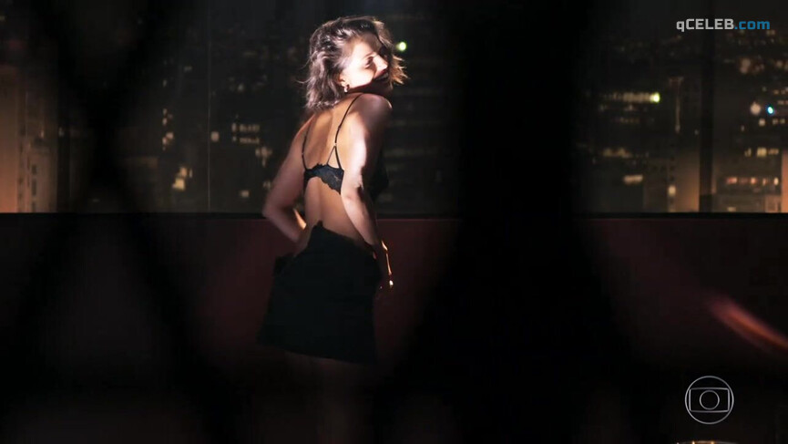 6. Agatha Moreira sexy, Deborah Evelyn sexy – A Dona do Pedaço s01e12 (2019)