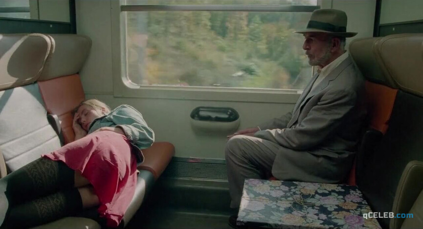 3. Nathalie Cardone nude, Emmanuelle Seigner nude, Mathilde Seigner nude, Christine Pascal nude, Noëlla Dussart-Finzi nude, Jeanne Savary nude – The Smile (1994)